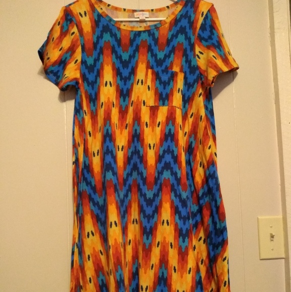 Lularoe Carly Dress - Picture 1 of 3